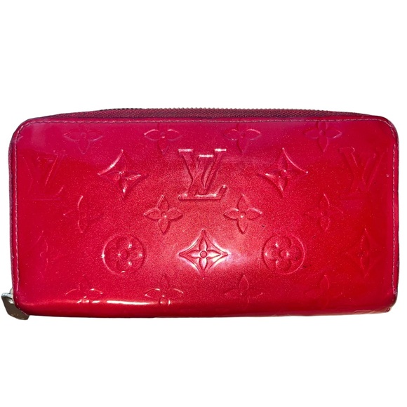 Louis Vuitton Red Embossed Wallet - Picture 16 of 16